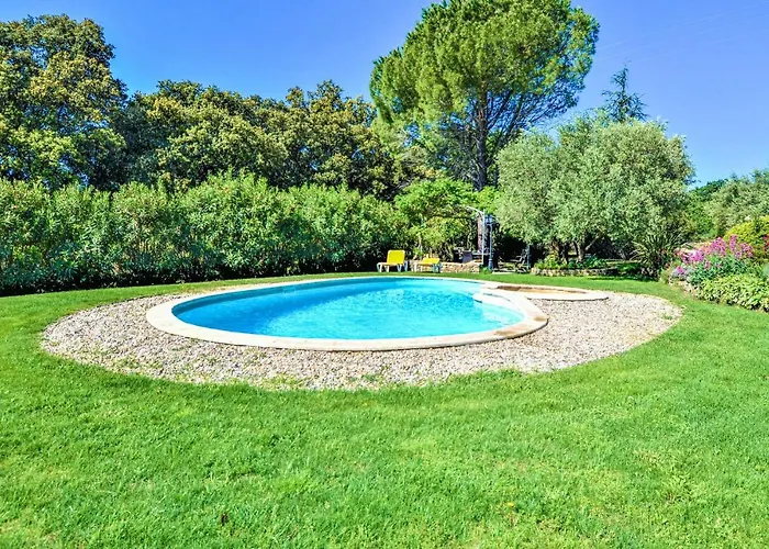 Gorgeous In Montaren Et St Mediers Serviers-et-Labaume